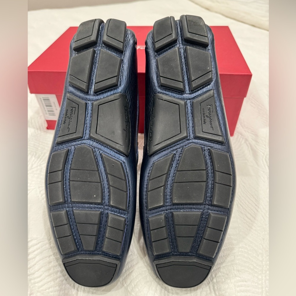 Salvatore Ferragamo - Navy Pebble Calf - Picture 2 of 10